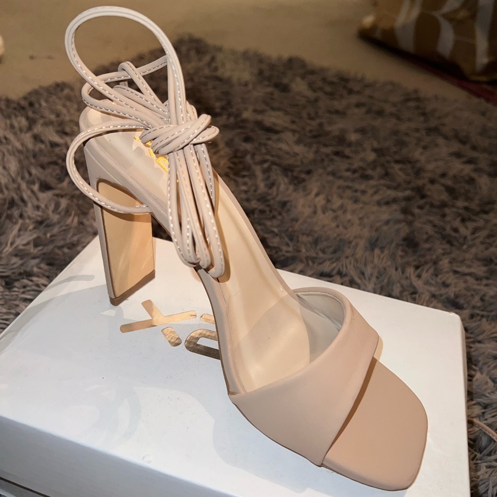 X2B Nude Suede Open Toe Platform Heels 6.5
